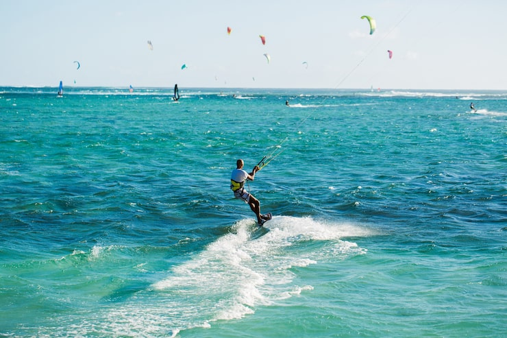 6-Day Kalpitiya Marine Life & Kite Surfing Adventure